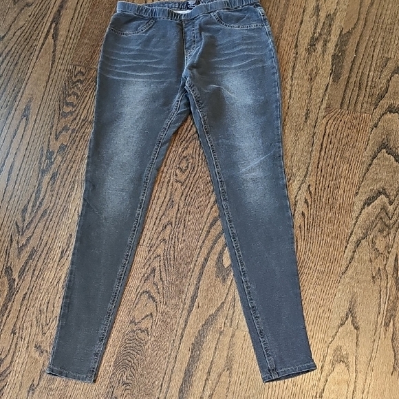 HUE Grey Washed Women's Jeggings - Picture 3 of 8